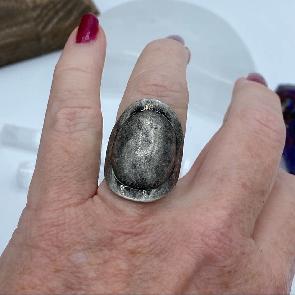 Ruthenium Brass Art Deco Dome Ring - Picture 5 of 8